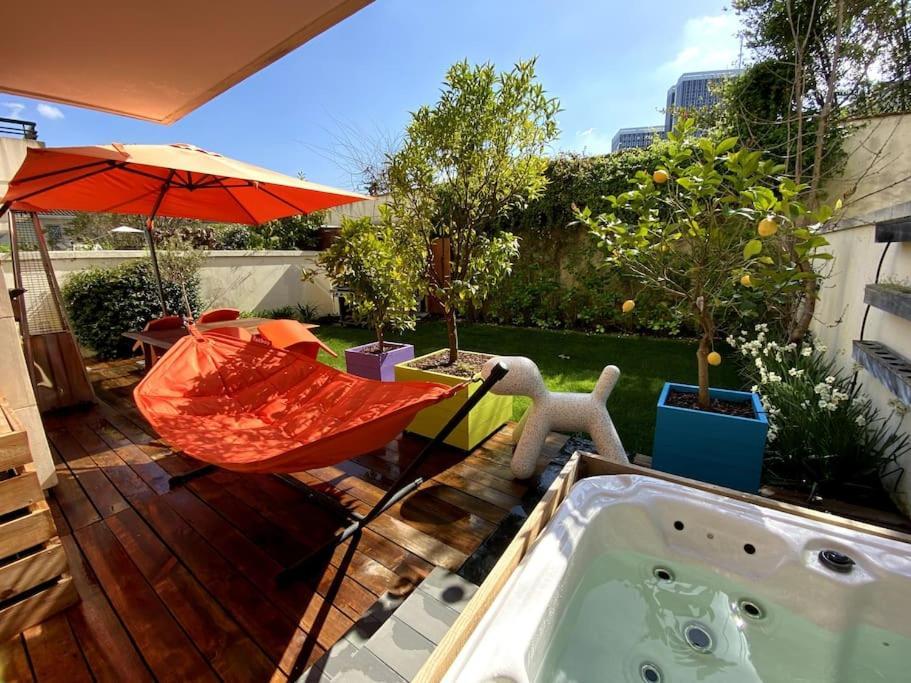 Appartement Avec Jacuzzi - Climatisation - Parking Bordeaux Bagian luar foto