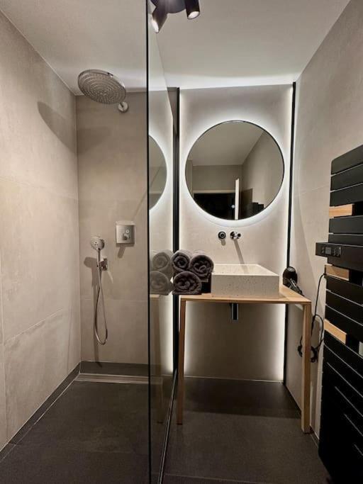 Appartement Avec Jacuzzi - Climatisation - Parking Bordeaux Bagian luar foto