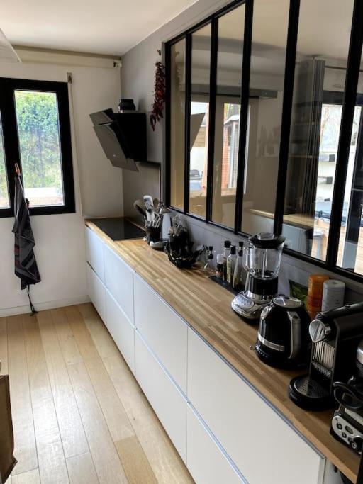 Appartement Avec Jacuzzi - Climatisation - Parking Bordeaux Bagian luar foto